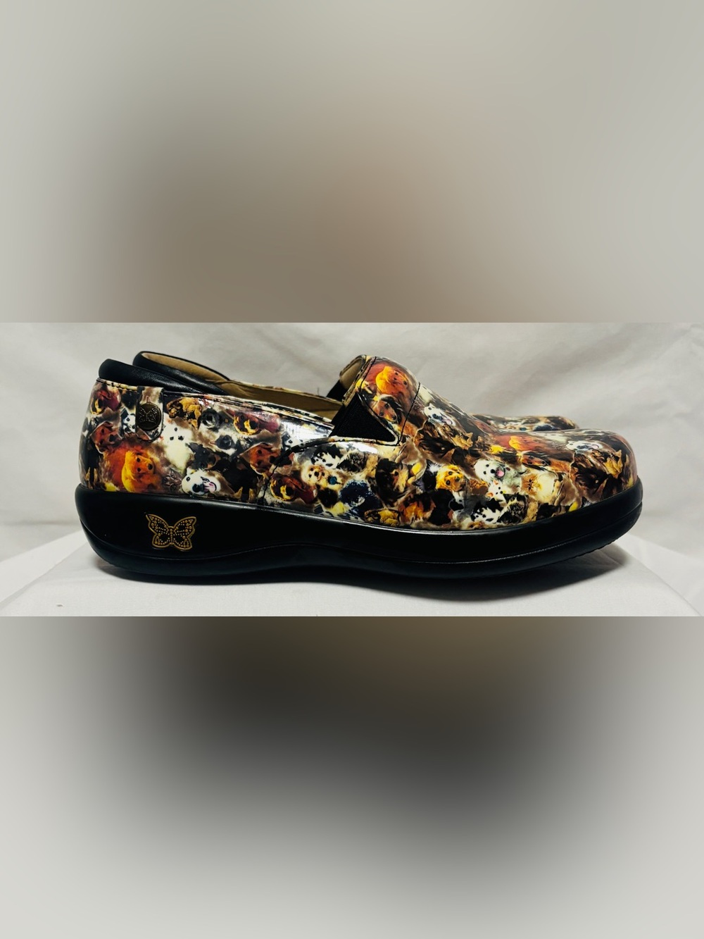 Alegria “Paws Up” Multicolor Dog-Pattern Professional Clogs Size EU39/US9
